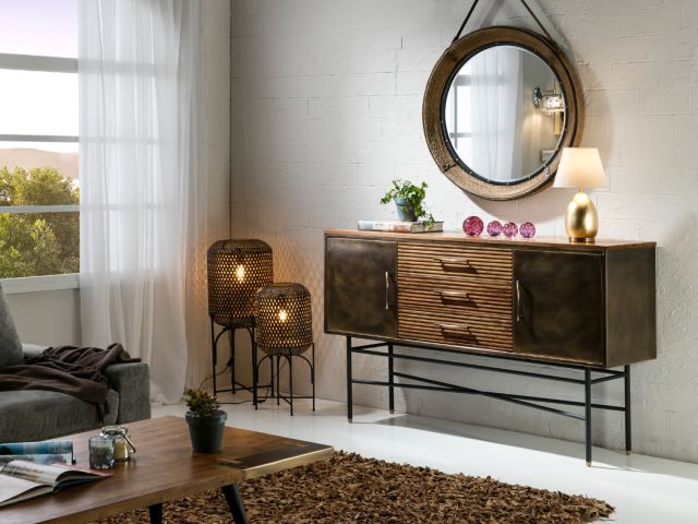 Aparador realizado en madera y metal 166 x 49 x 103